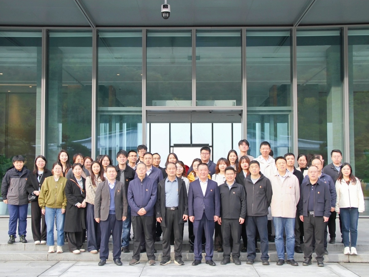 西安投資控股與市財(cái)政局相關(guān)黨支部聯(lián)合開(kāi)展黨團(tuán)共建主題活動(dòng)